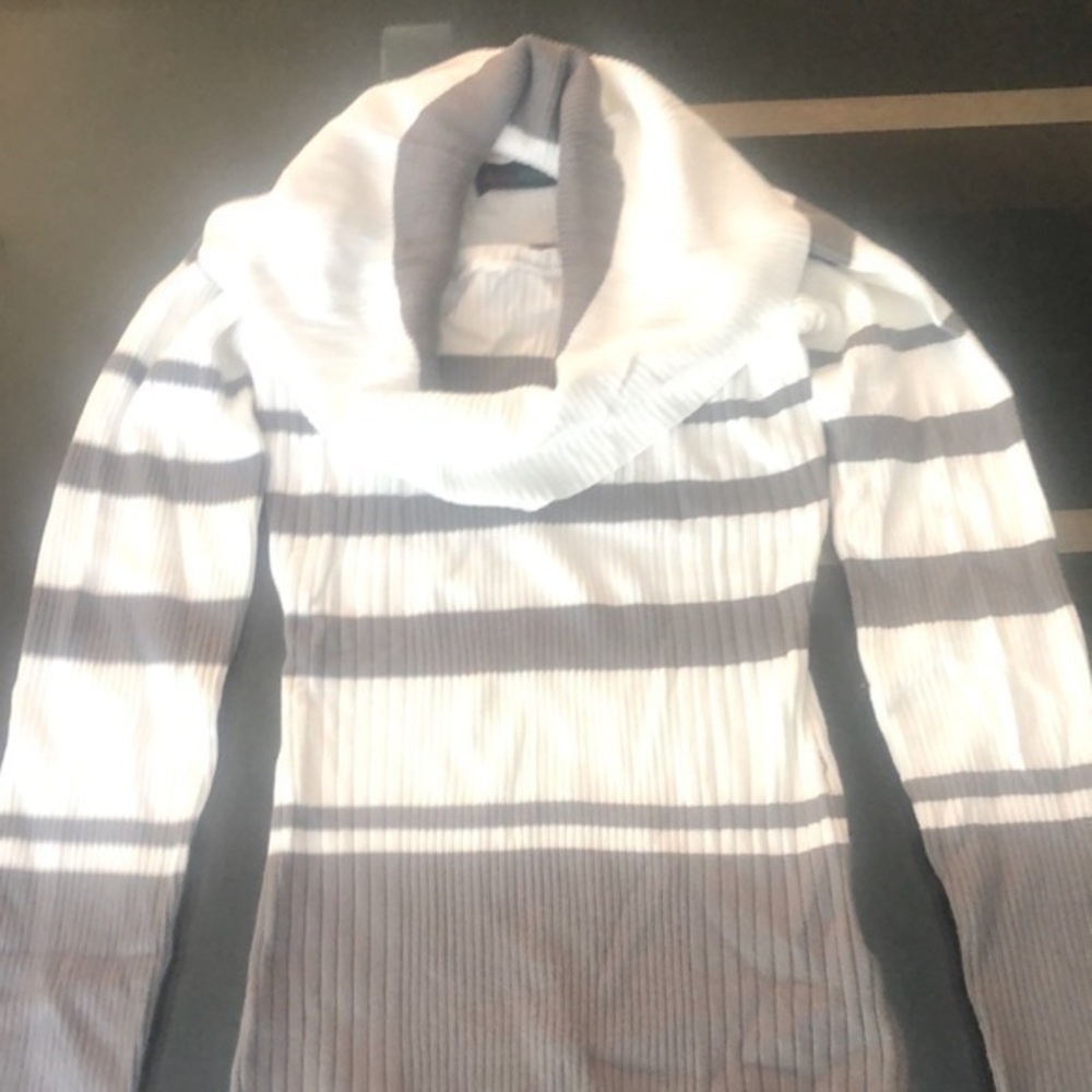 Stripes sweater brand new